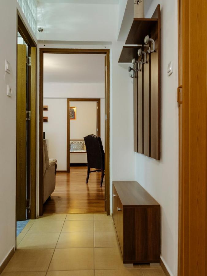 Old Town Historic Apartment With Backyard Mini Park Bukarest Exteriör bild