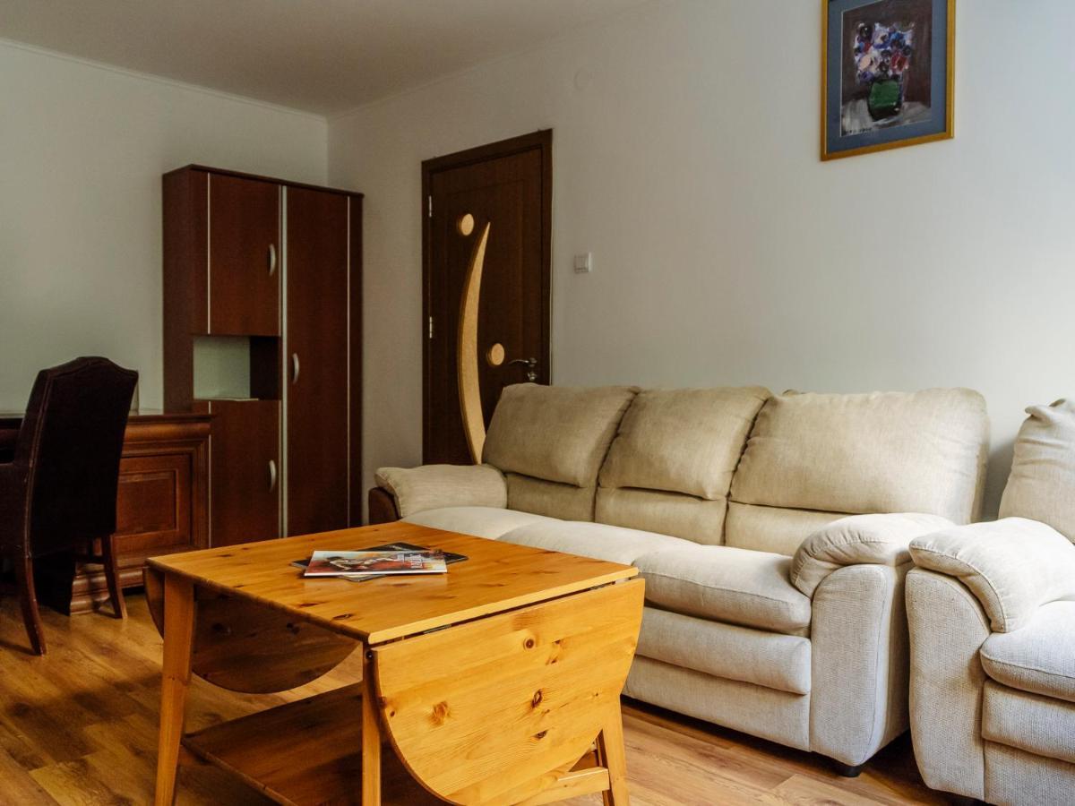 Old Town Historic Apartment With Backyard Mini Park Bukarest Exteriör bild